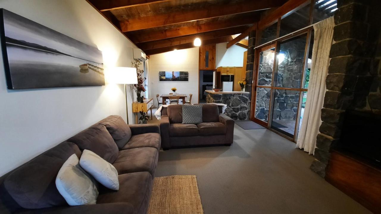 Rockbank Retreat Bed & Breakfast Ryanston Exterior photo